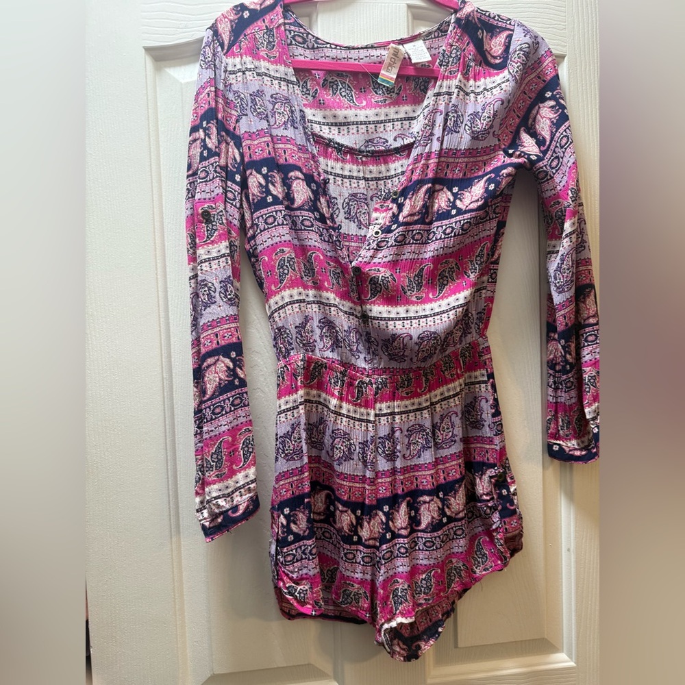 Mimi Chica Boho Paisley Long Sleeve Romper - Size M‎